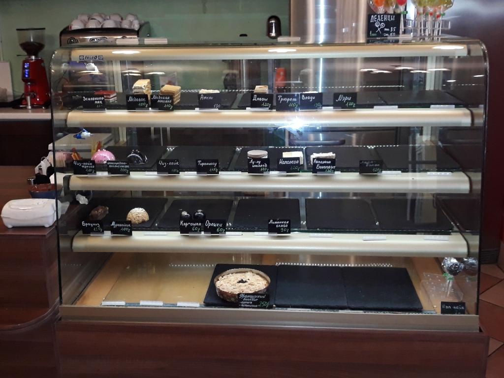 Кафе-пекарня в проходном месте 