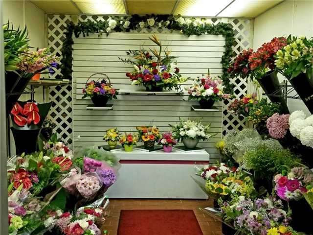 Хороший Магазин Цветов в Приморском районе